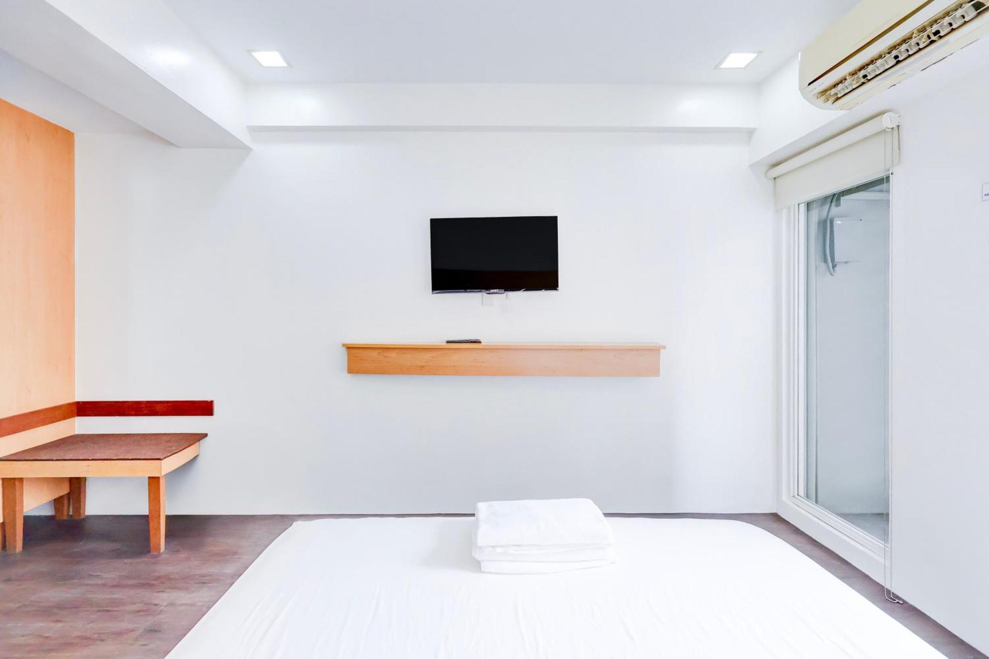 סן פדרו מקאטי Collection O Brblock Boutique & Residences, Santa Cruz Olympia, Makati מראה חיצוני תמונה